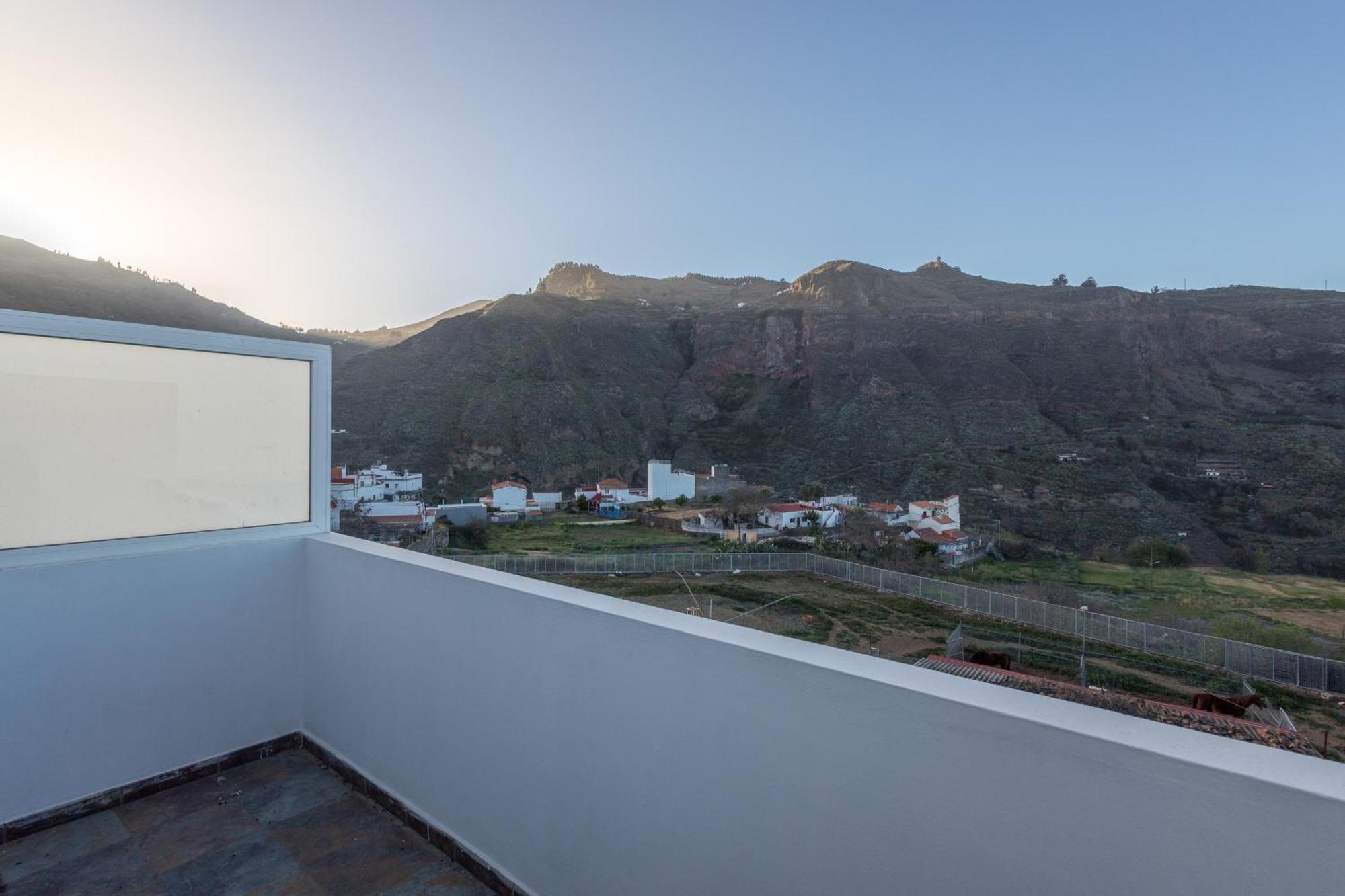 Balcon De La Mina Suites - Aircon And Terrace With Views Vega de San Mateo Bagian luar foto
